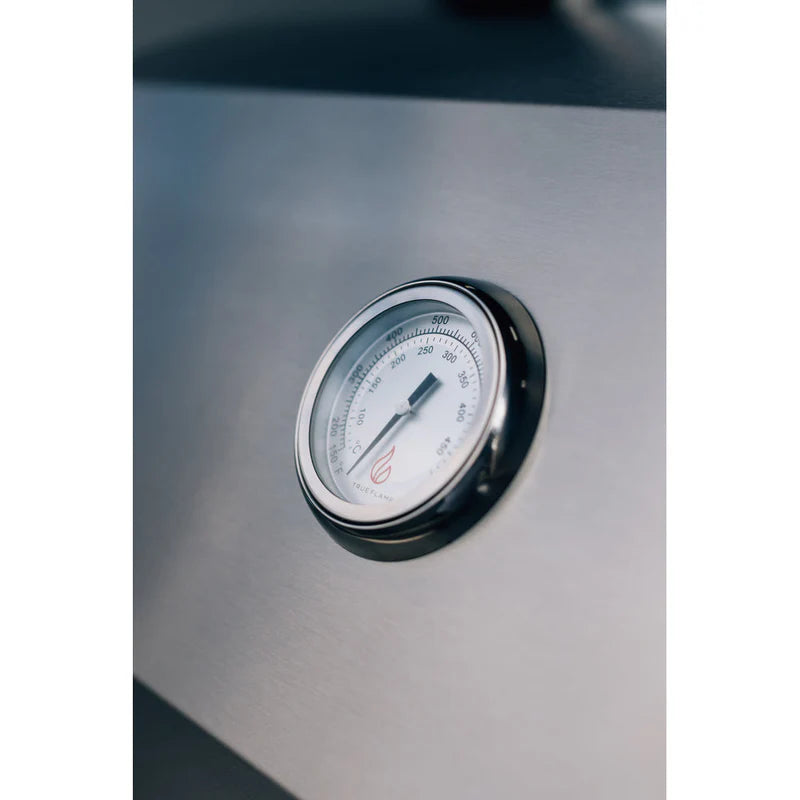 Built-in temperature gauge on the hood of the TrueFlame TFE Series 32-Inch 4 Burner Built-In Grill