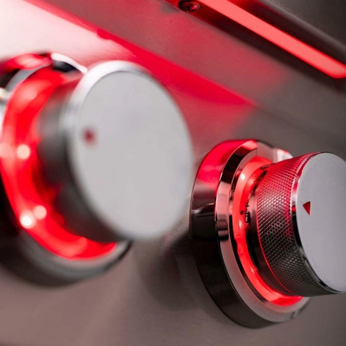 Red LED illuminated control knobs on the TrueFlame built-in double side burner