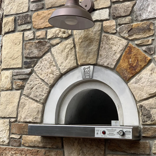 Completed outdoor kitchen featuring the HPC Fire Forno de Pizza Di Napoli Series built-in pizza oven