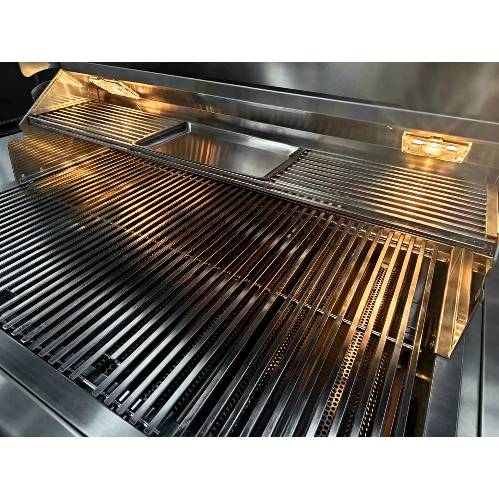 Stainless steel cooking grates, warming rack, and removable cooking tray inside the TrueFlame 40-inch grill