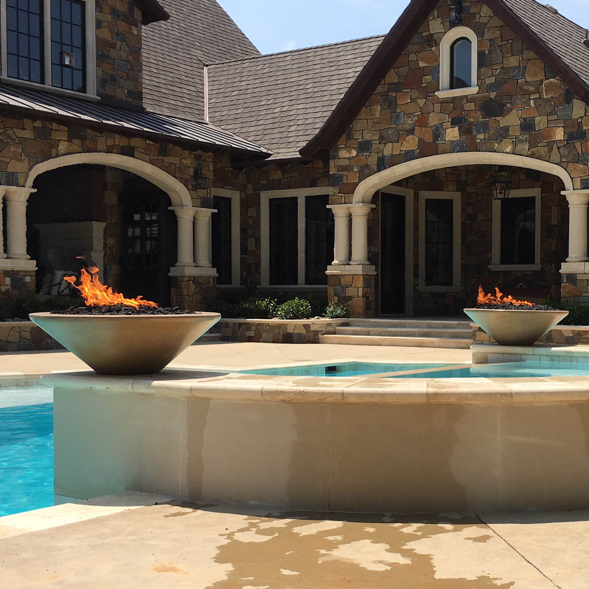 The Outdoor Plus Cazo Fire Bowl – Round GFRC Gas Fire Bowl