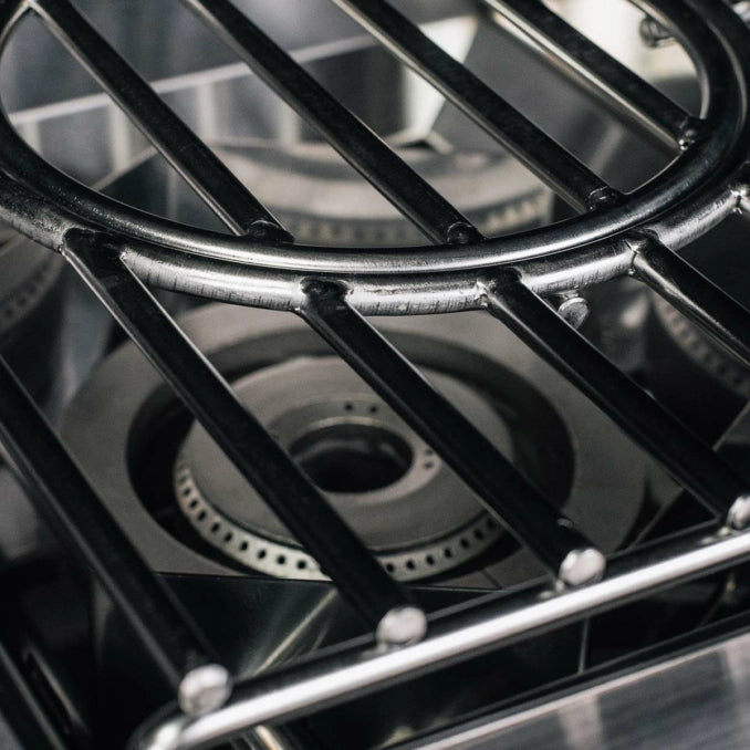 Close-up of the TrueFlame power burner removable wok grate and dual ring burner